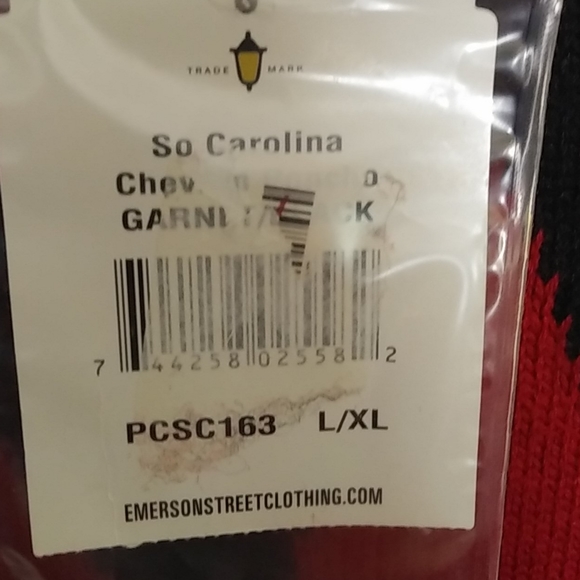 EMERSON STREET Women's Poncho - Picture 6 of 13